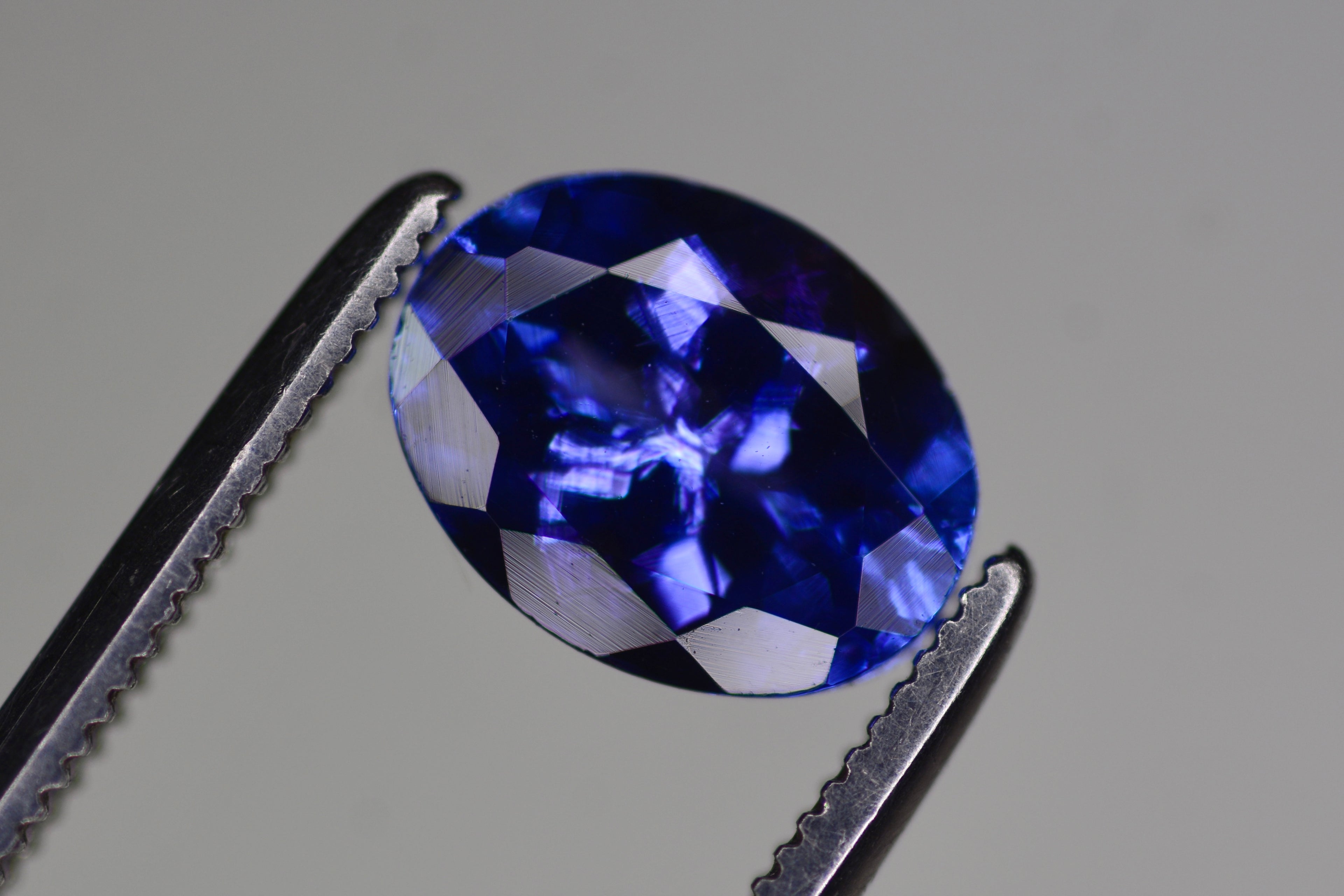 Beautiful 1.85 Carat Natural Tanzanite