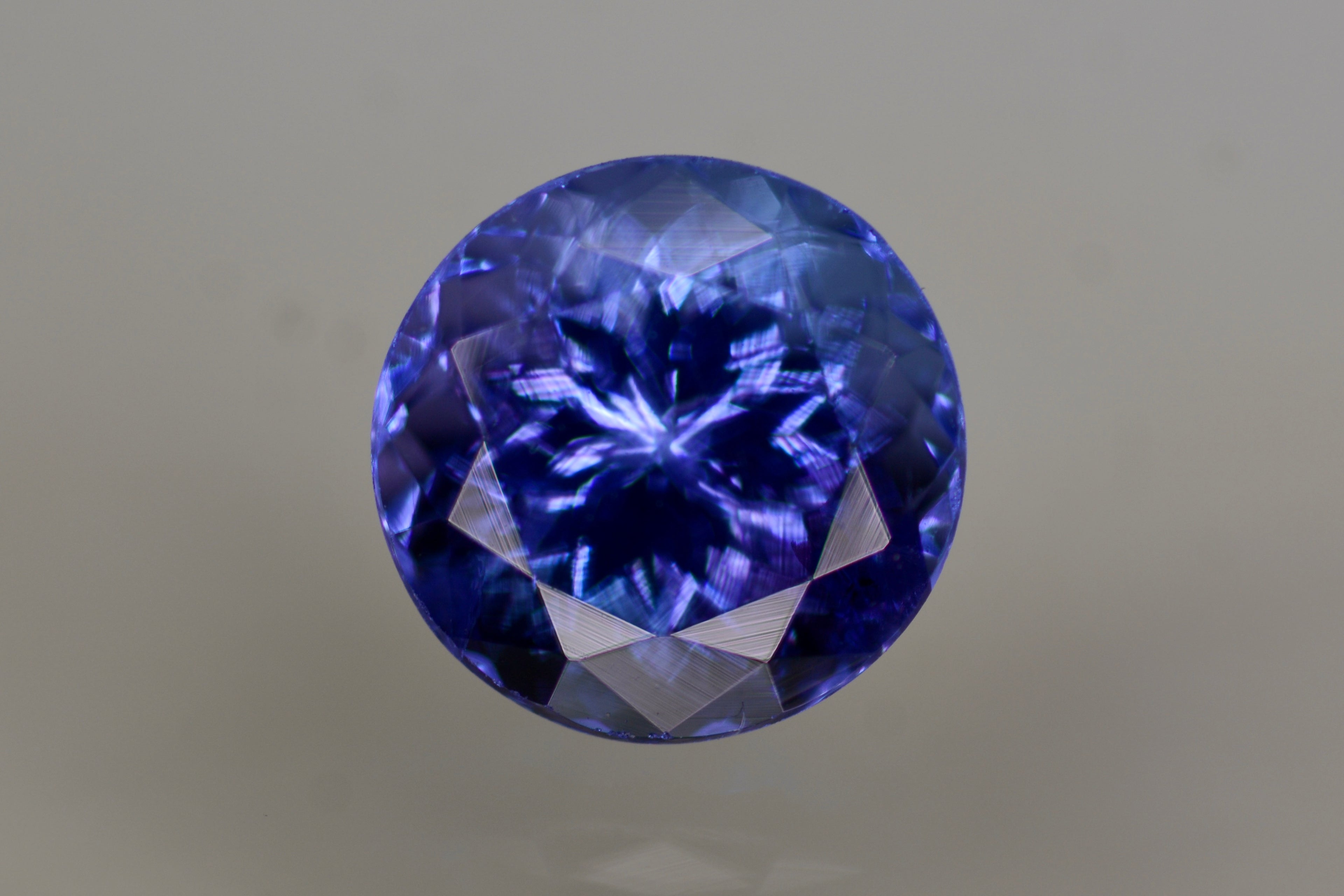 Beautiful 2.20 Carat Natural Tanzanite
