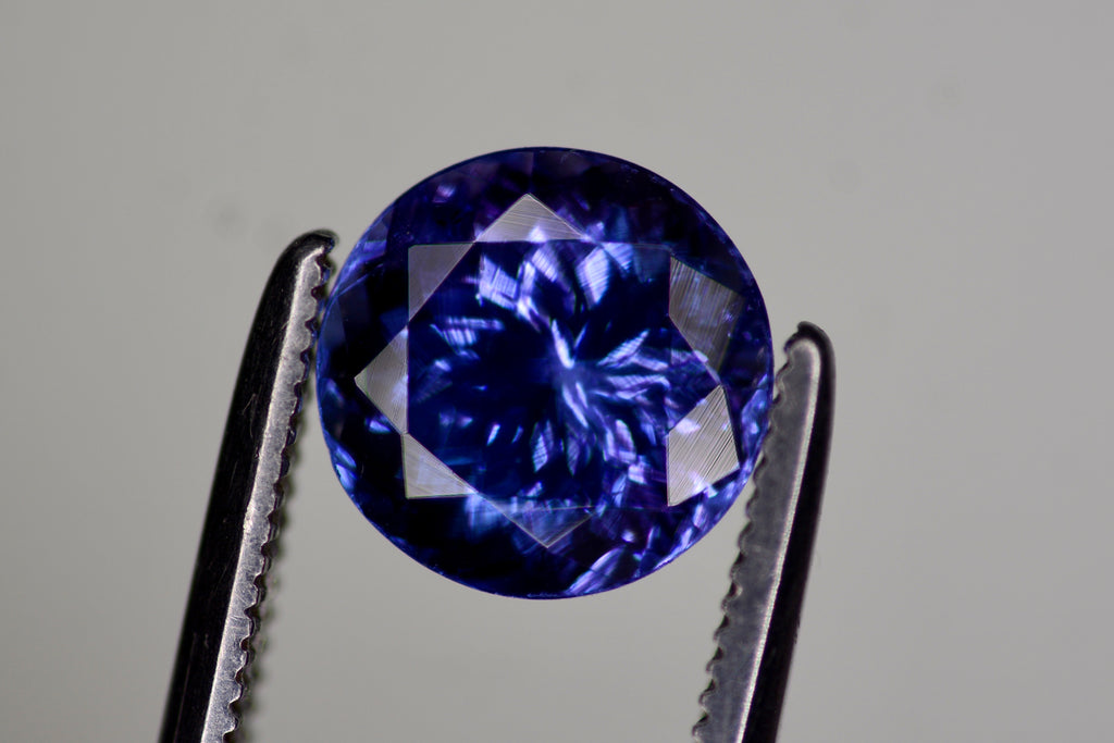 Beautiful 2.20 Carat Natural Tanzanite