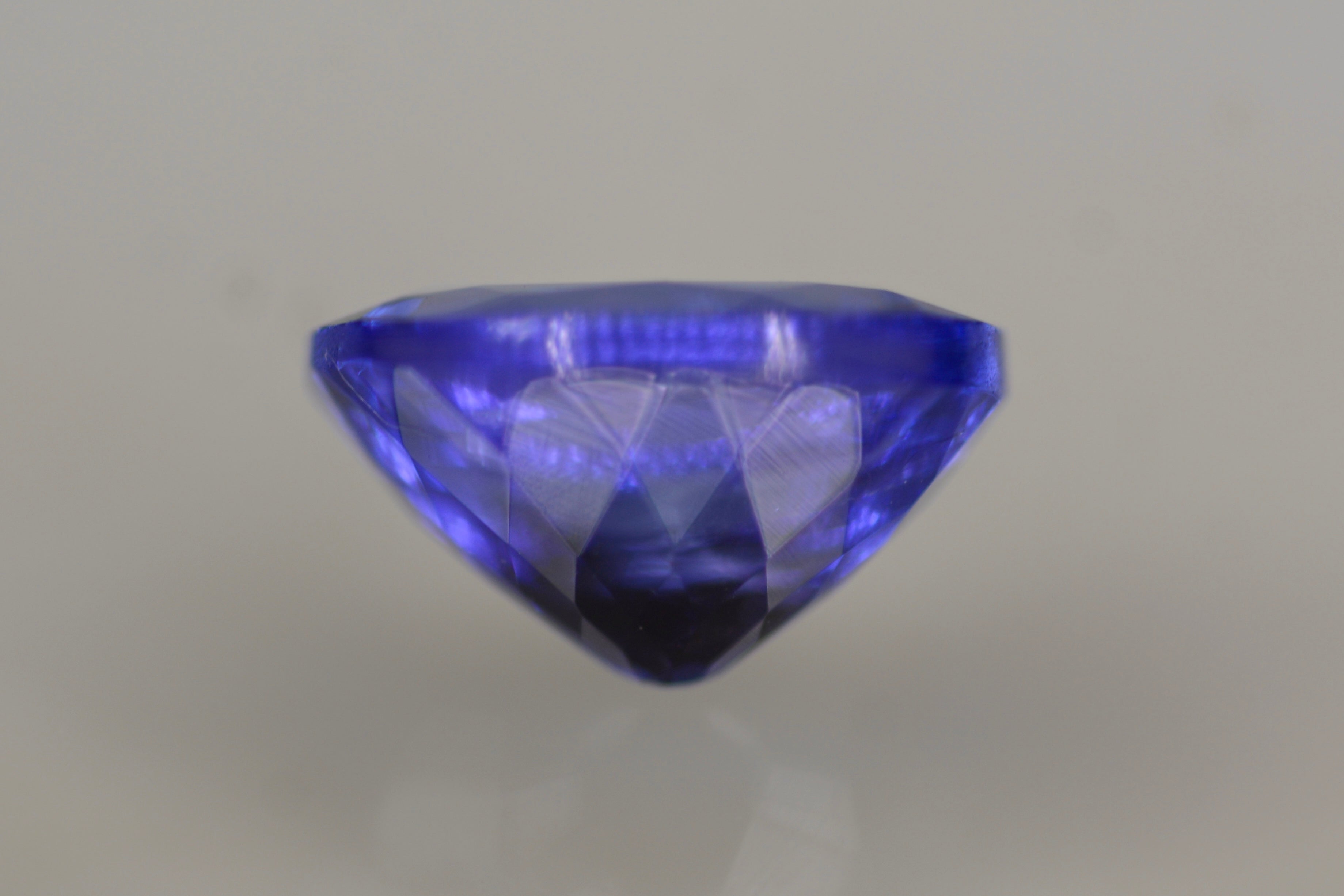 Beautiful 1.70 Carat Natural Tanzanite