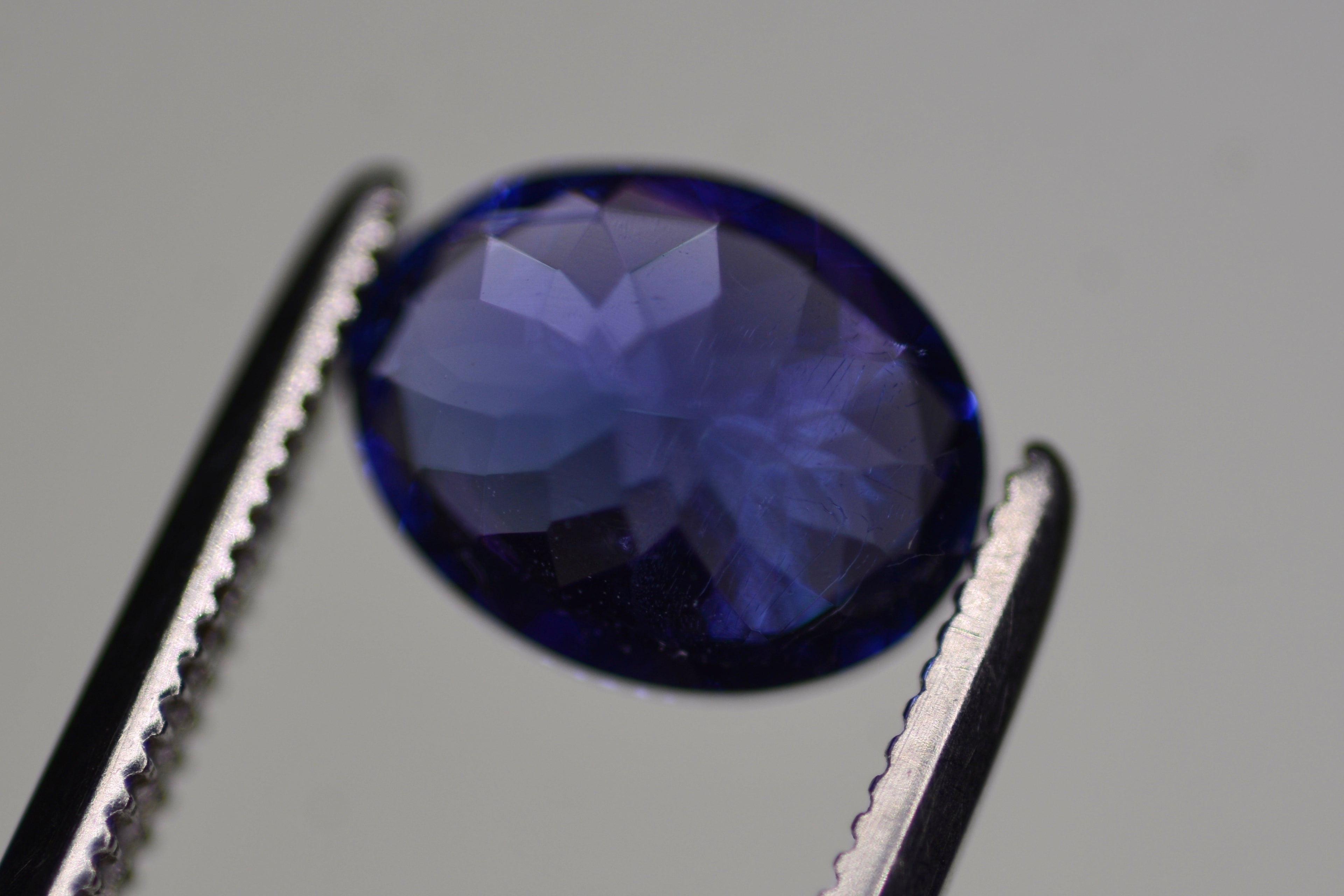 Beautiful 1.70 Carat Natural Tanzanite