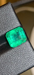 Stunning 2.35 Carat Natural Green Emerald Minor Oil Zambia