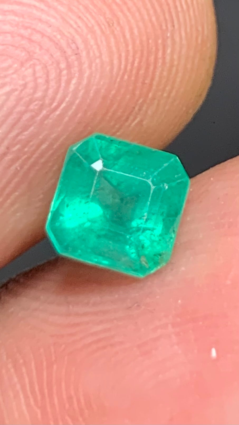 Beautiful 1.10 Carat Natural Green Emerald Afghanistan