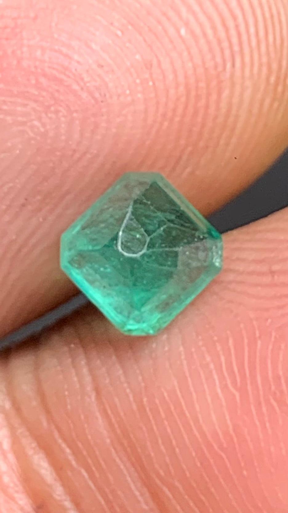 Beautiful 1.10 Carat Natural Green Emerald Afghanistan