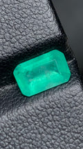 Beautiful 0.90 Carat Natural Green Emerald Swat Pakistan