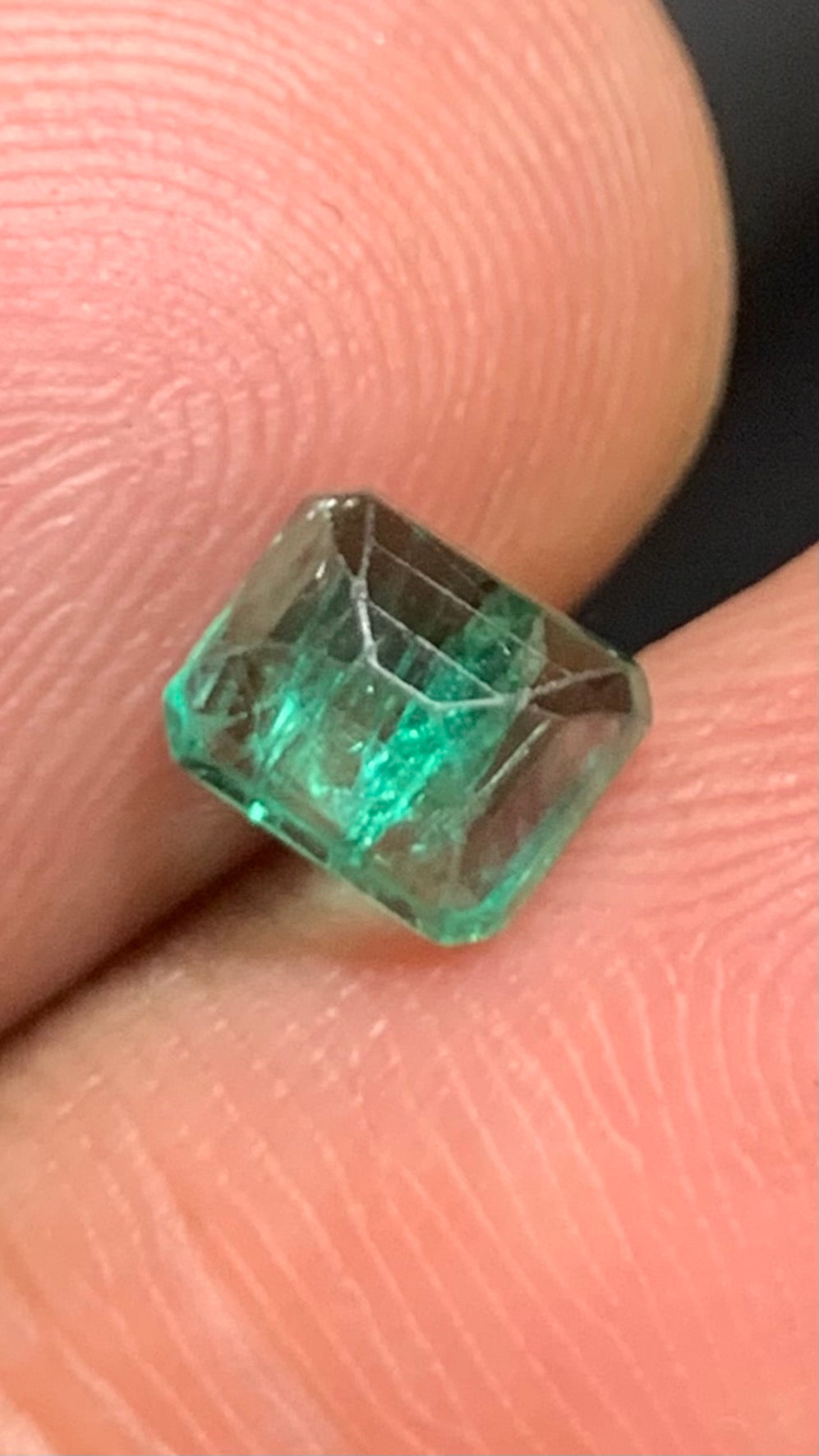 Beautiful 0.80 Carat Natural Green Emerald Swat Pakistan