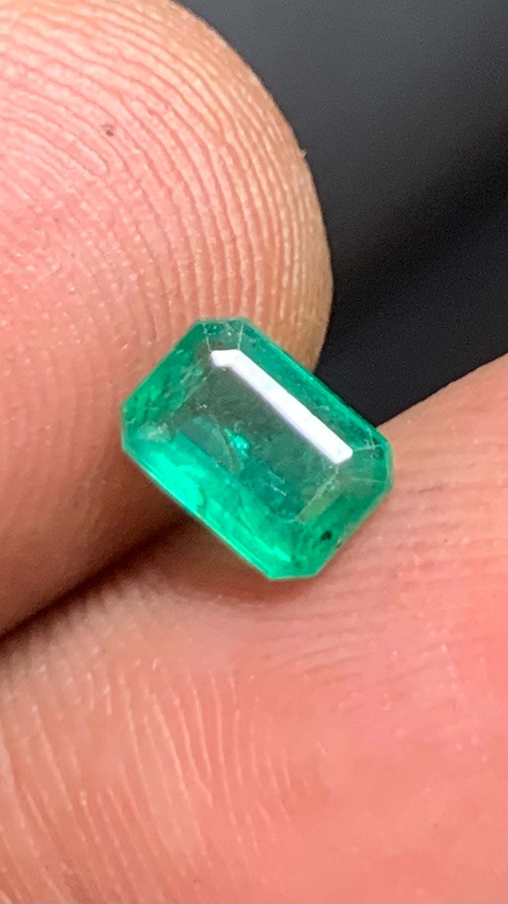 Beautiful 0.95 Carat Natural Green Emerald Swat Pakistan