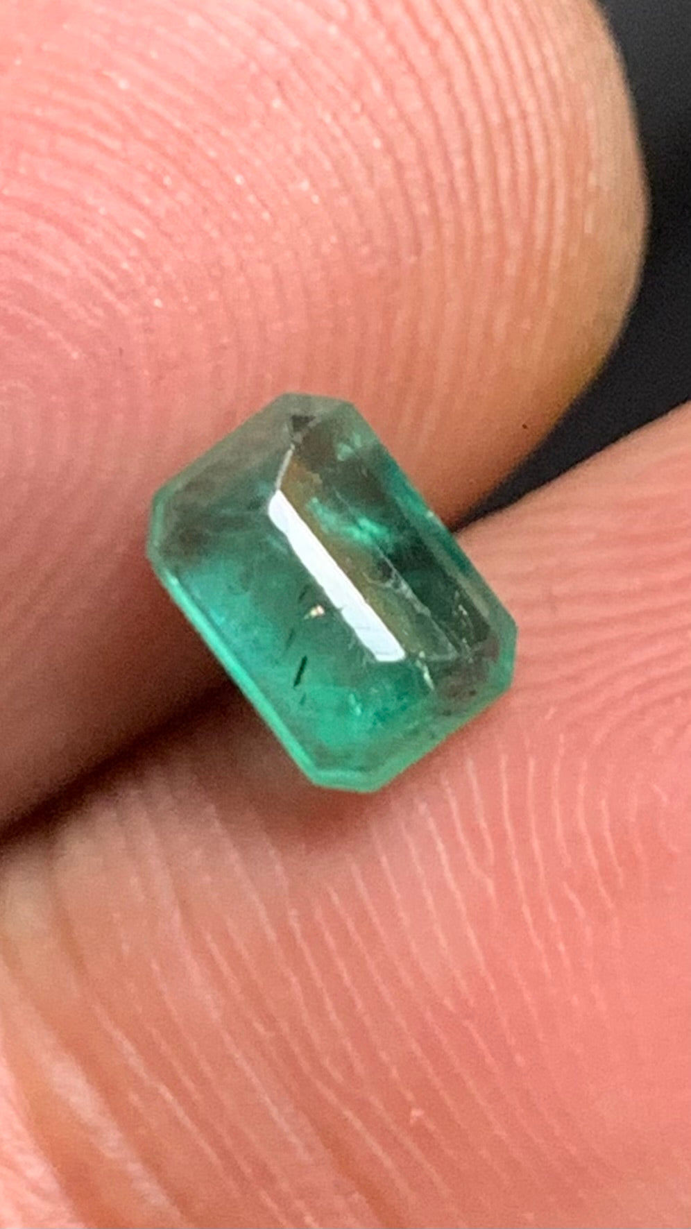 Beautiful 0.95 Carat Natural Green Emerald Swat Pakistan