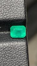 Beautiful 0.60 Carat Natural Emerald Minor oil