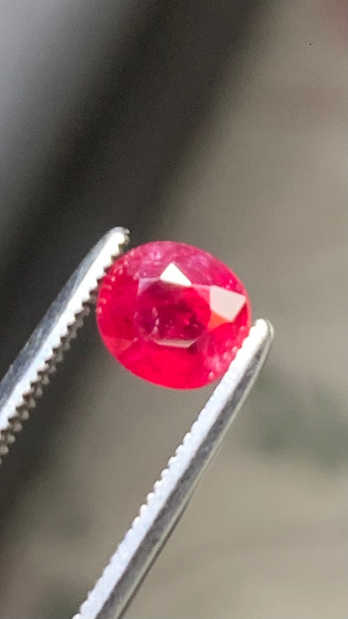 Beautiful 1 Carat Pigeon Blood Red Colour Natural Ruby Mozambique