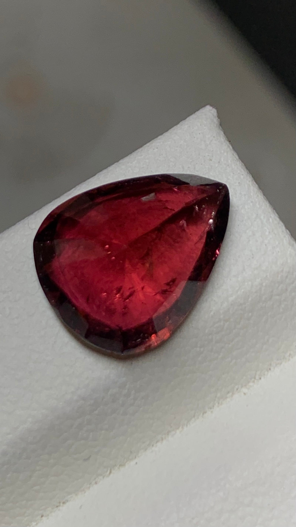 Certified Radiant High Quality 5.45 Carat Natural Rubellite