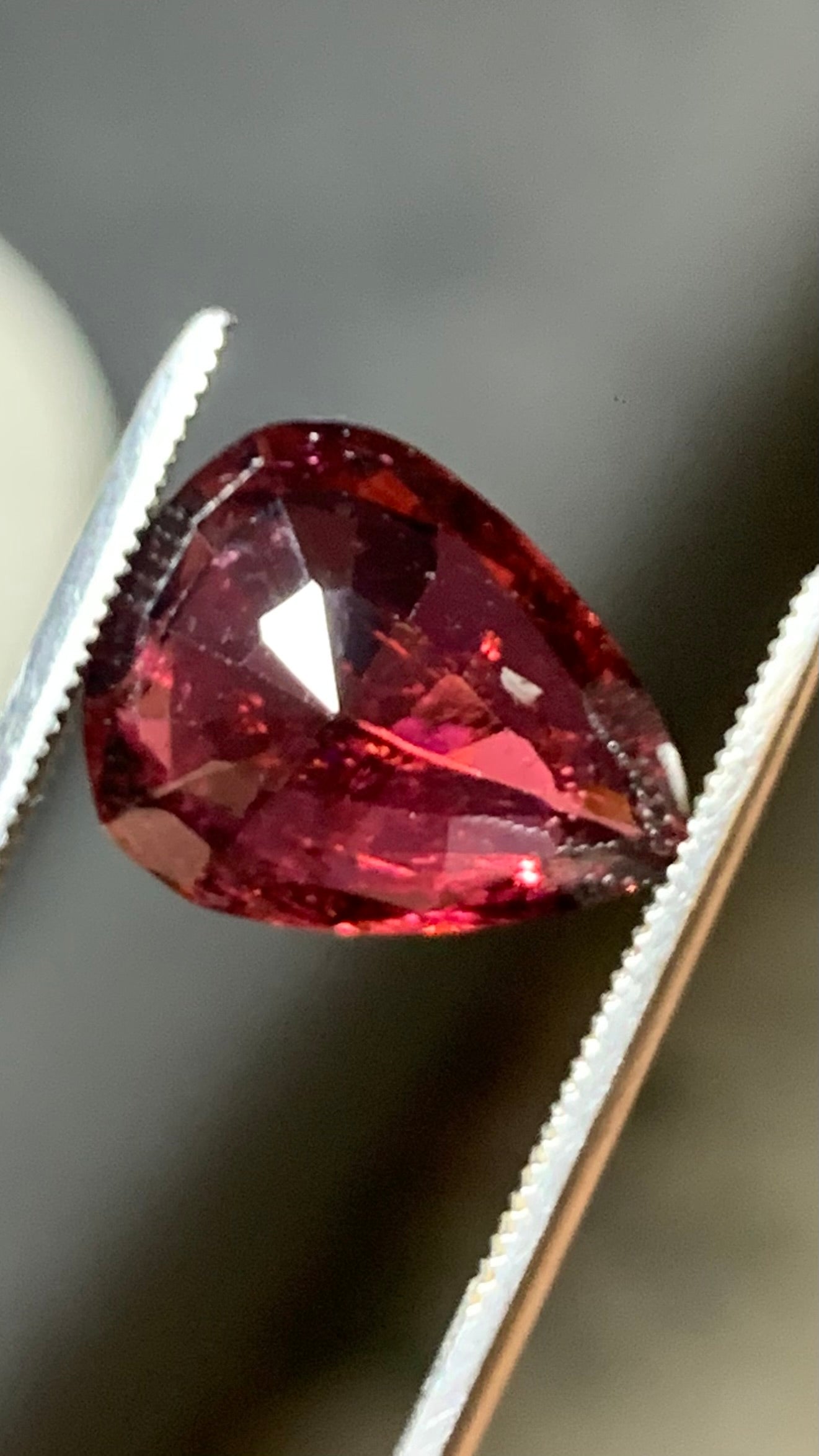Certified Radiant High Quality 5.45 Carat Natural Rubellite
