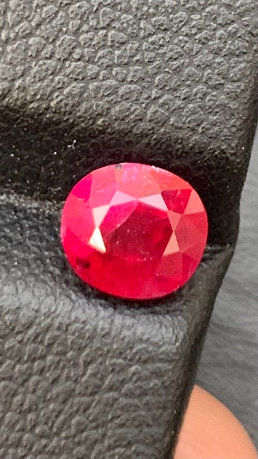 Untreated Certified 1.14 Carat Pigeon Blood Red Colour Natural Ruby Mozambique
