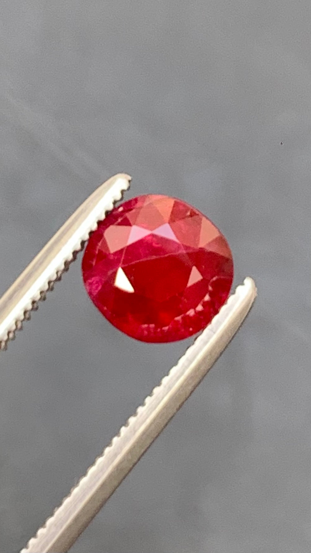 Untreated Certified 1.47 Carat Pigeon Blood Red Colour Natural Ruby Mozambique