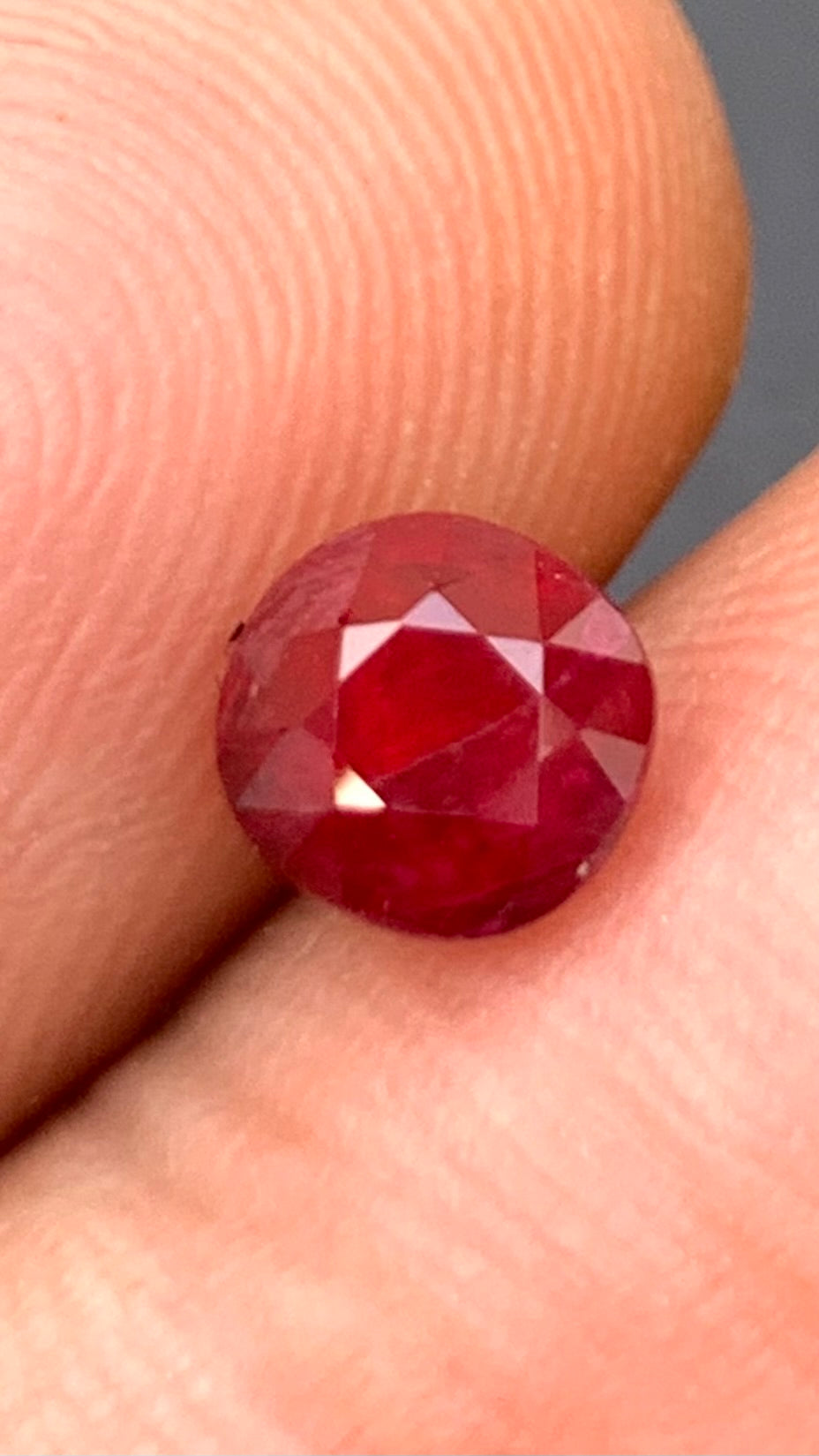 Untreated Certified 1.47 Carat Pigeon Blood Red Colour Natural Ruby Mozambique