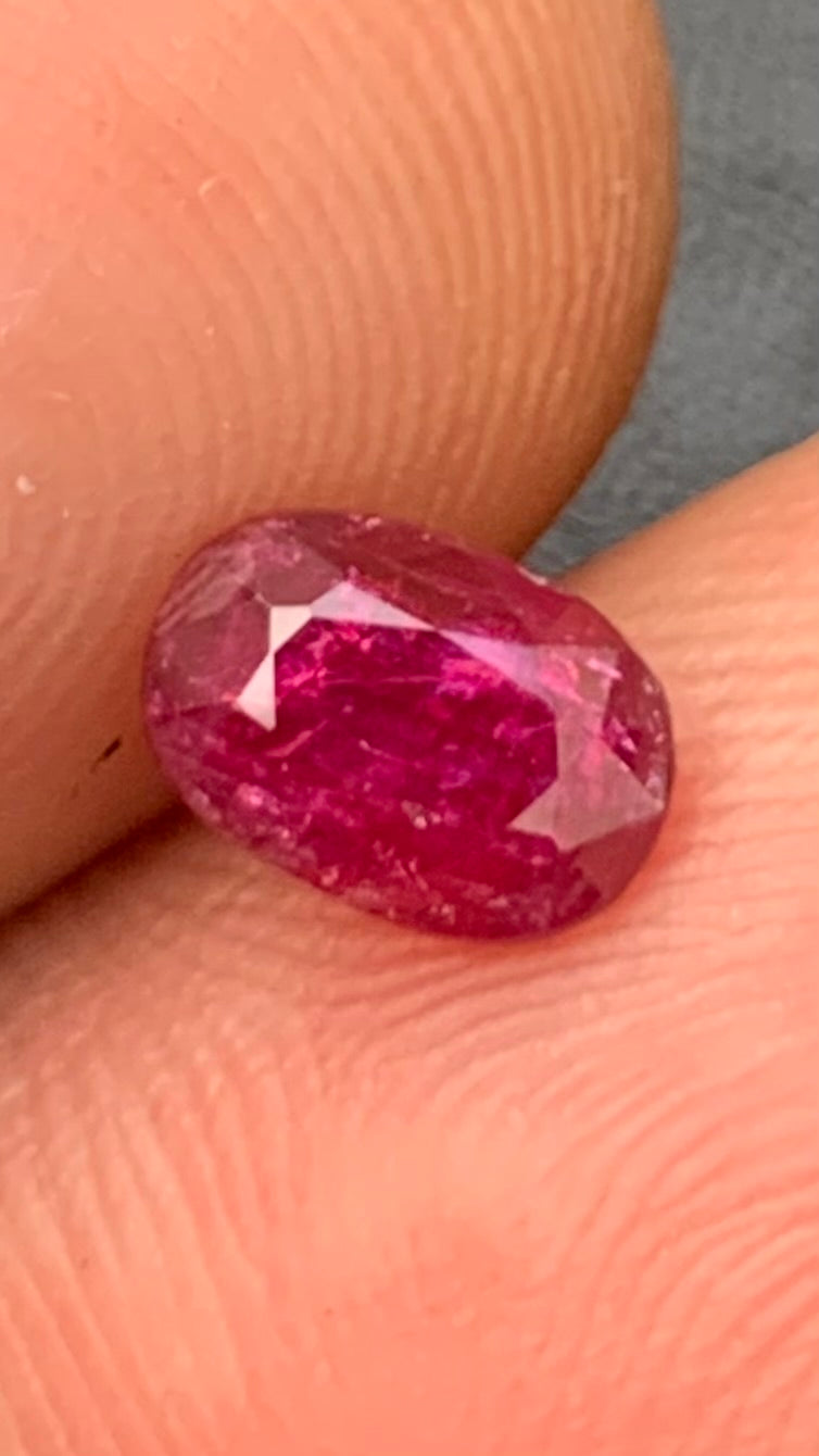 Untreated Certified 1.23 Carat Pigeon Blood Red Colour Natural Ruby Mozambique