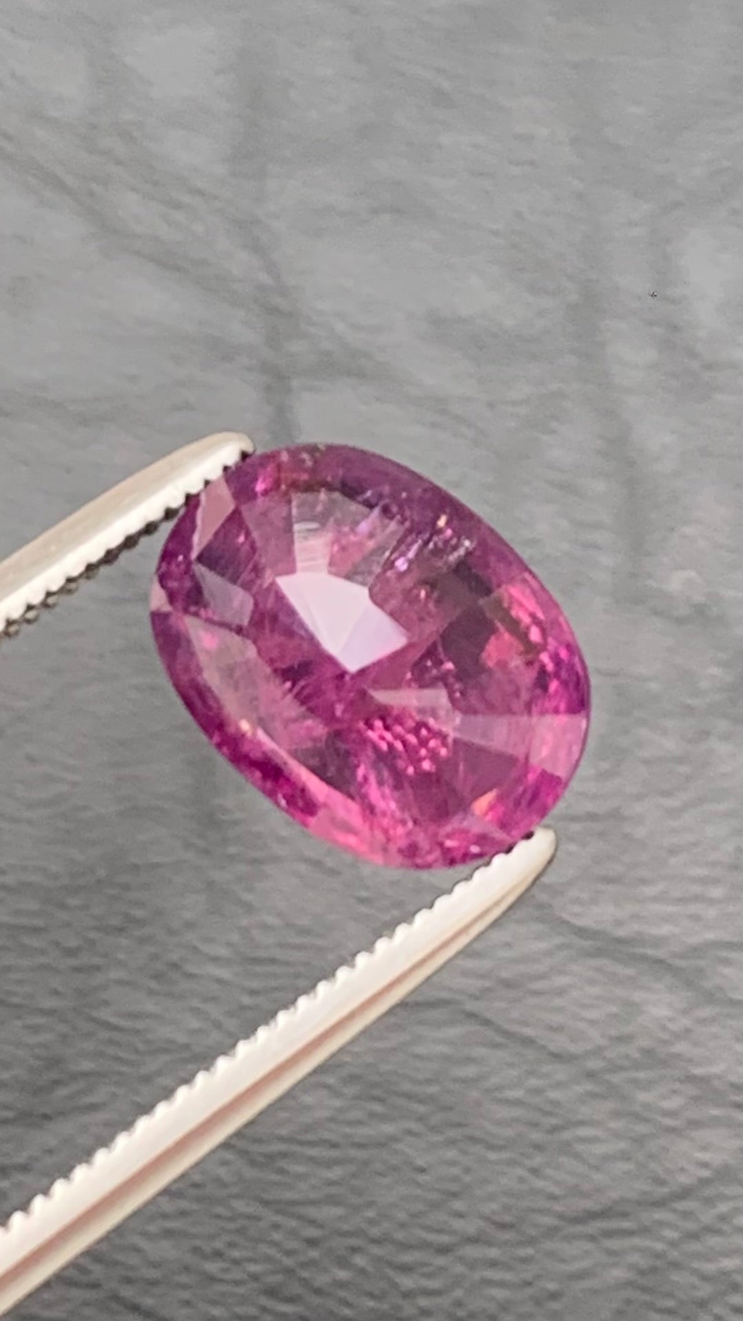 Untreated Rare Certified 3.21 Carat Red Purple Colour Natural Ruby Kashmir