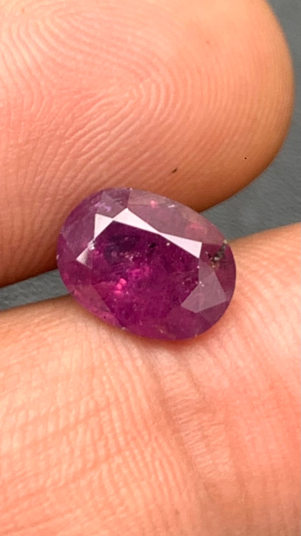 Untreated Rare Certified 3.21 Carat Red Purple Colour Natural Ruby Kashmir